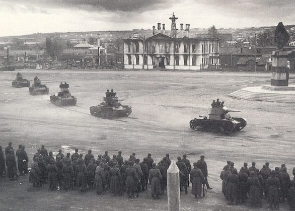 Финский парад в Петрозаводске. 12 октября 1941 г.