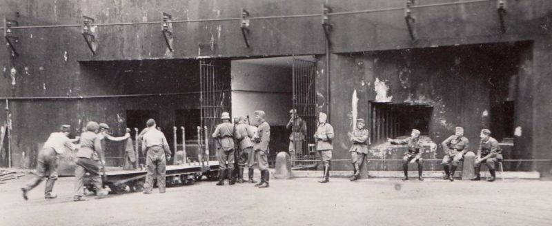 Входной блок для поставки боеприпасов во время немецкой оккупации.