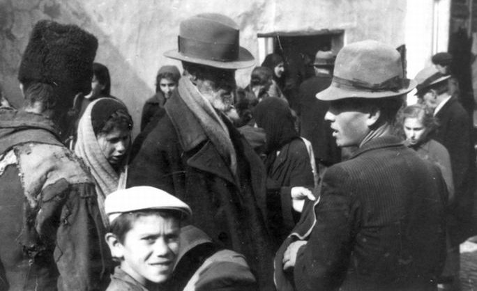 Рынок в еврейском гетто. 1941 г.