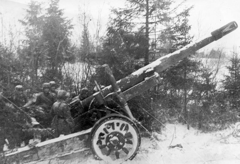 Советская артиллерийская подготовка в районе Калинина. Декабрь 1941 г.