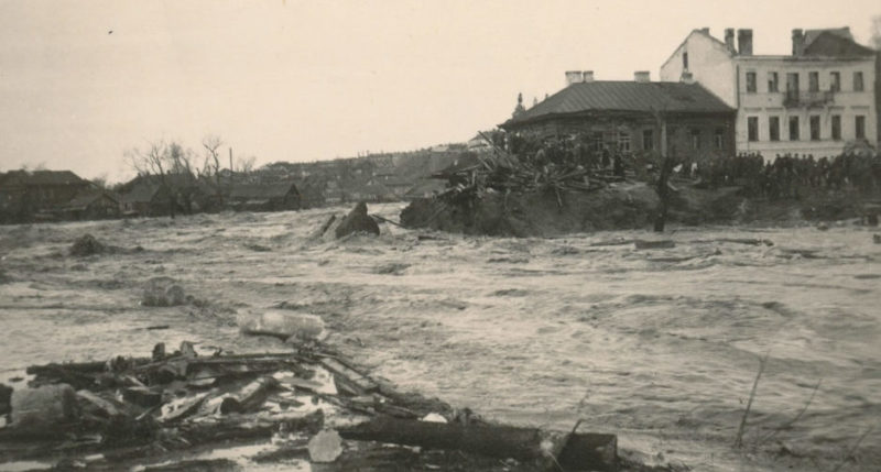 Наводнение в Дубравенцах. 10 апреля1942 г.