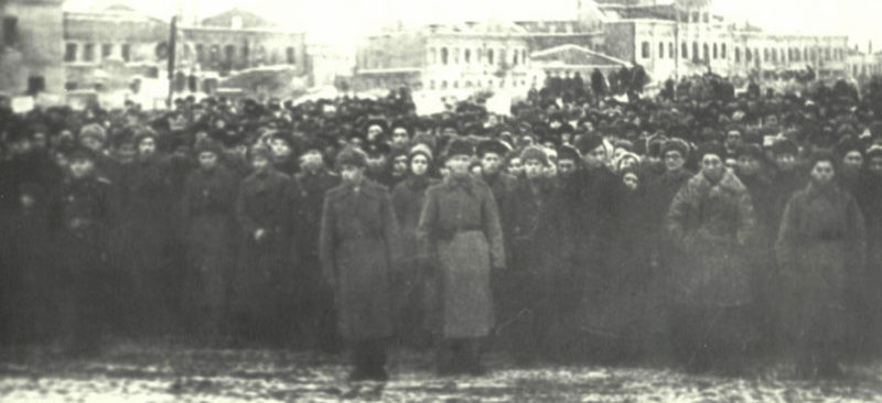 Митинг в честь освобождения города. 26 ноября 1943 г.