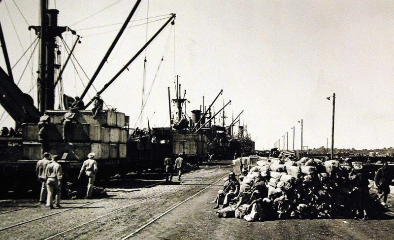 Грузы, пришедшие в Иран морем по ленд-лизу для СССР. 1942 г.