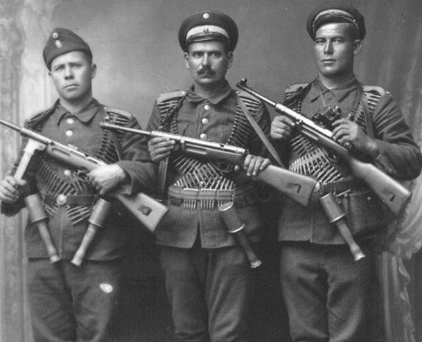 Болгарские наемники для борьбы с югославскими партизанами. 1943 г. 