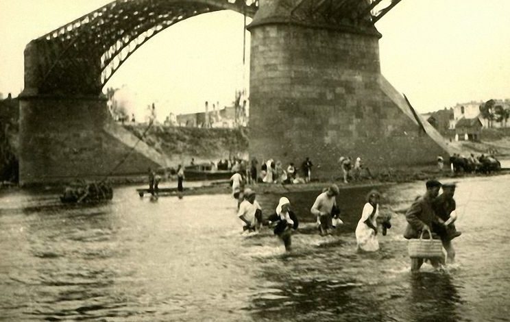 Брод в районе Двинского моста. 1941 г. 