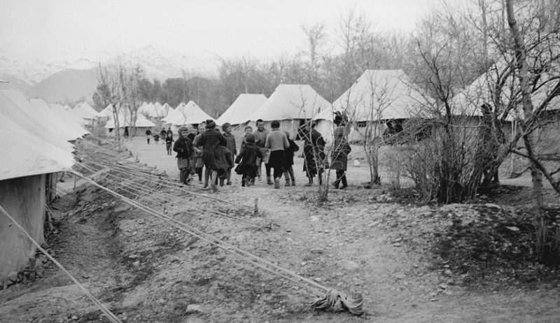 Лагерь польских беженцев. 1942 г.