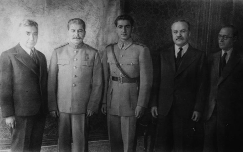 Шах Ирана Мохаммад Реза, Сталин и Молотов. Тегеранская конференция. Ноябрь 1943 г. 