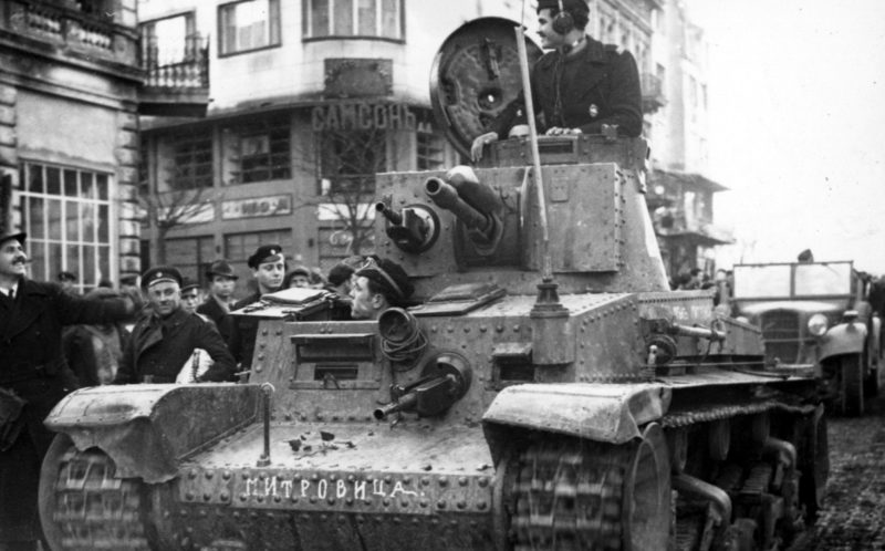 Бронетехника болгарской армии во время парада в Софии. 2 декабря 1944 г.