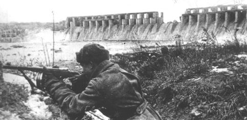 Бой у плотины Днепрогэса. Октябрь 1943 год.