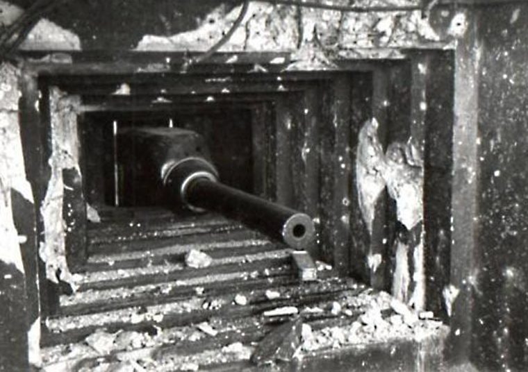 Амбразура с 47-мм противотанковым орудием. Блока №2. 