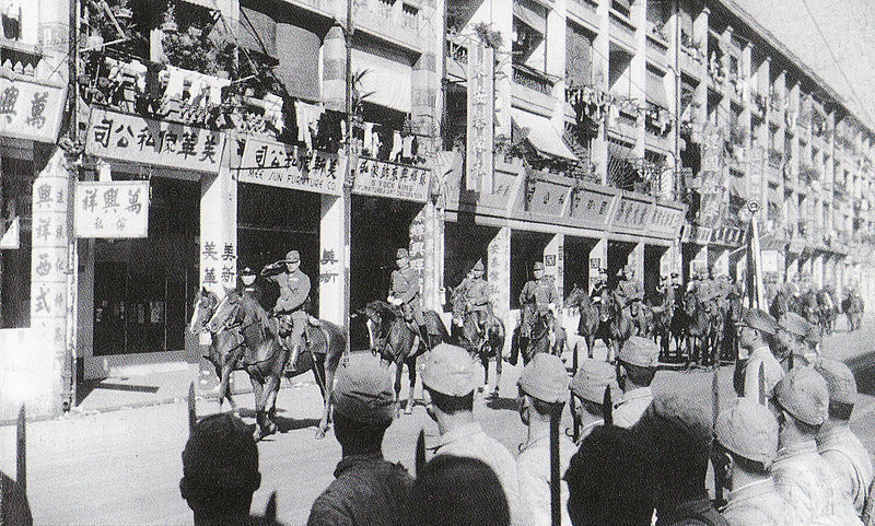 Японские всадники в Гонконге.