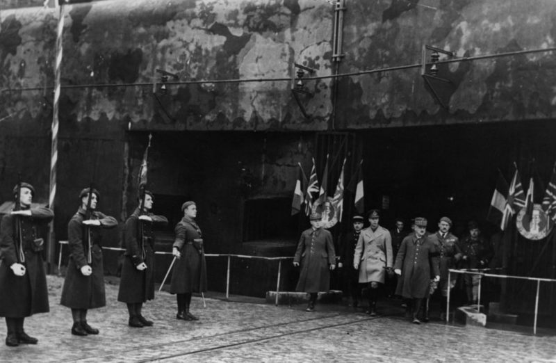 Почетный караул у входа в форт «Hackenberg».1935 г.