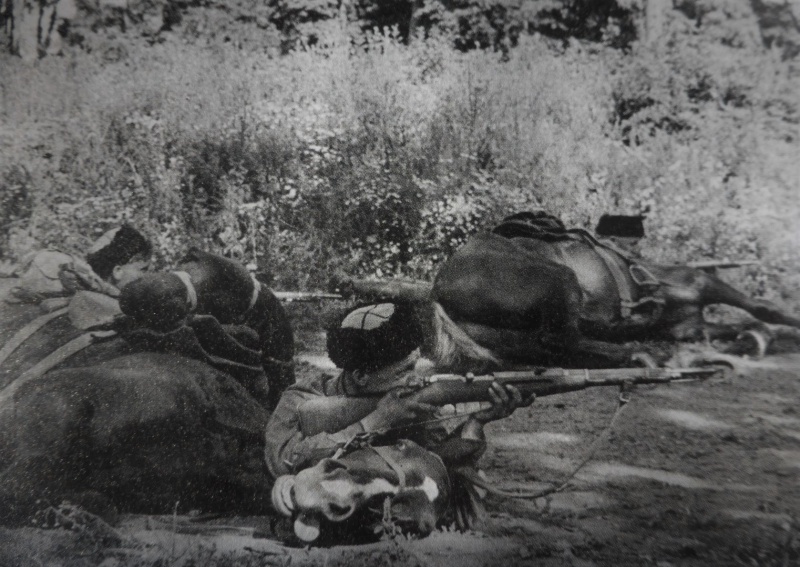 Советские кавалеристы на учениях. 1939 г. 