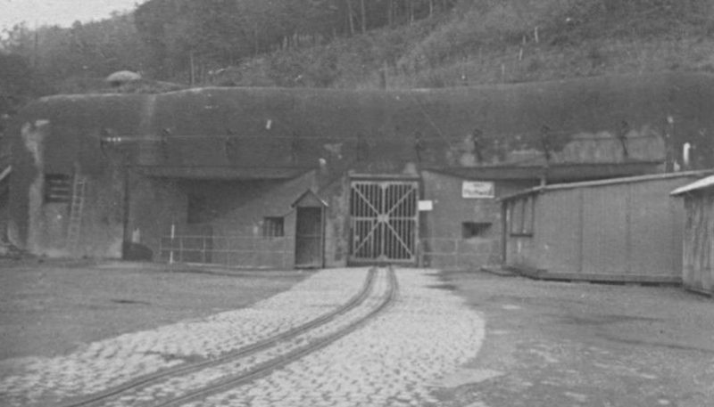 Железнодорожная узкоколейка входа для поставок боеприпасов форта «Hochwald». 1937 г.