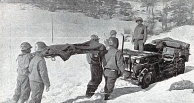 Эвакуация раненного. Италия 1944 г. 