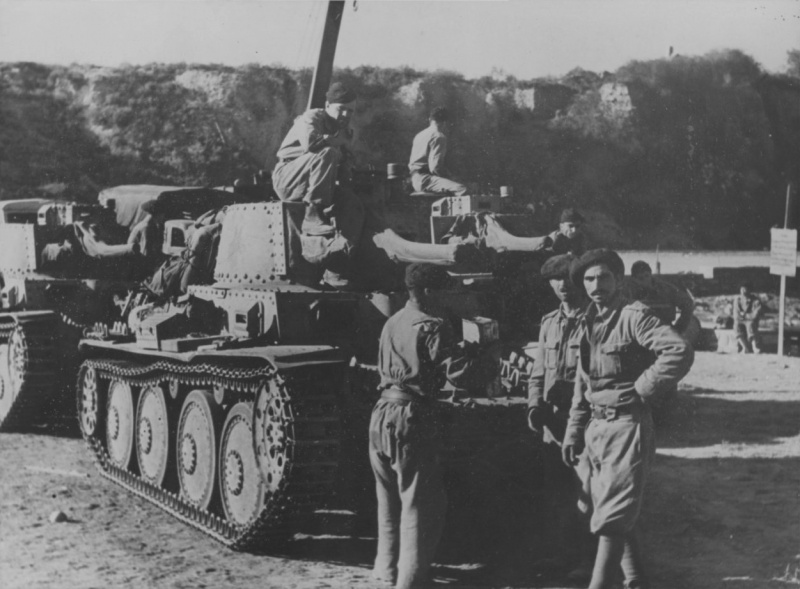 Танки 2-го румынского танкового полка в Крыму. Ноябрь 1943 г. 