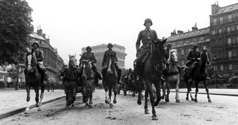 Немецкие войска в Париже. Июнь 1940 г. 