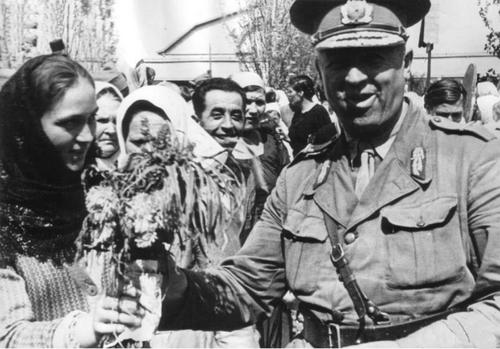 Генерал Николае Гинерару в Тирасполе. Сентябрь 1941 г.