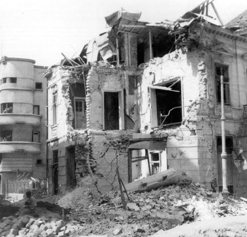 Бомбардировки Бухареста и их результаты. Июль 1944 г.