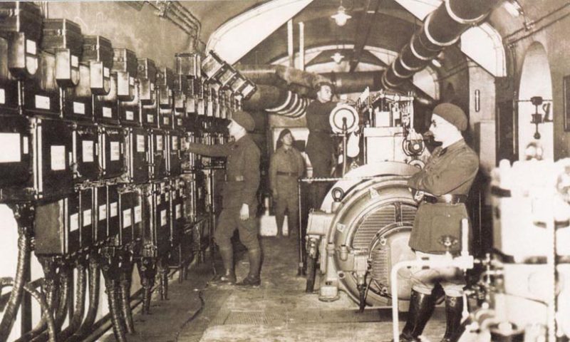 Дизель-генераторная группа электростанции в форте «Rochonvillers». 1939 г.