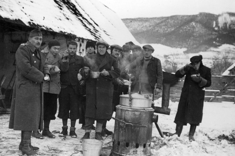 Трудовые принудительные лагеря для евреев на территории Бессарабии. 1941 г.