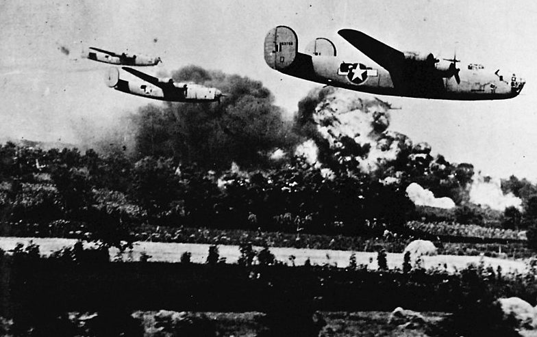 B-24 ВВС США приближаются к Плоешти. 1 августа 1944 г. 