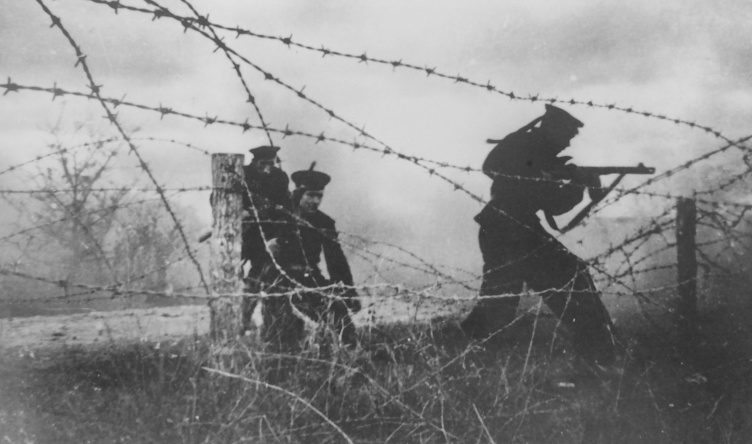 Десантники Черноморского флота во время боев за Новороссийск. 16 сентября 1943 г. 