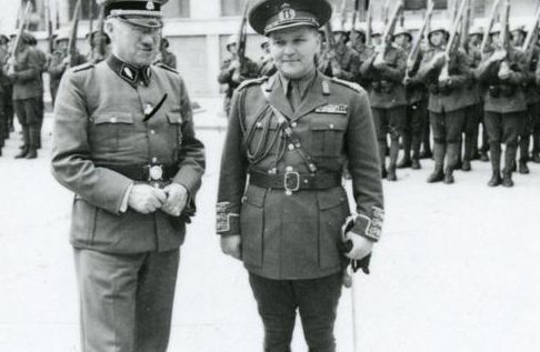 Немецкие и румынские офицеры. Бухарест, 1941 г. 