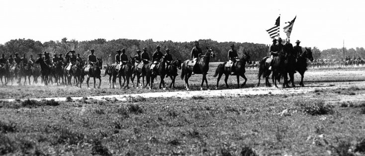 Чернокожие кавалеристы 9-го американского полка в лагере Фанстон. Май 1941 г. 