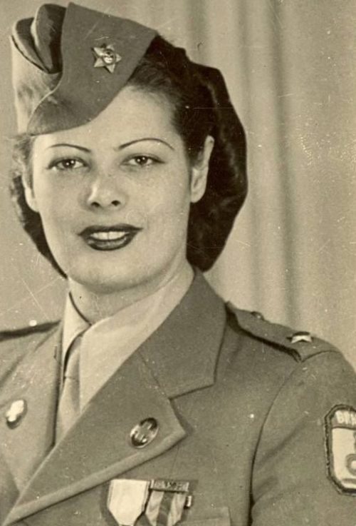 Майор Эльза Кансансао Медейрос воевала в Италии вместе с бразильскими экспедиционными силами. 1945 г.