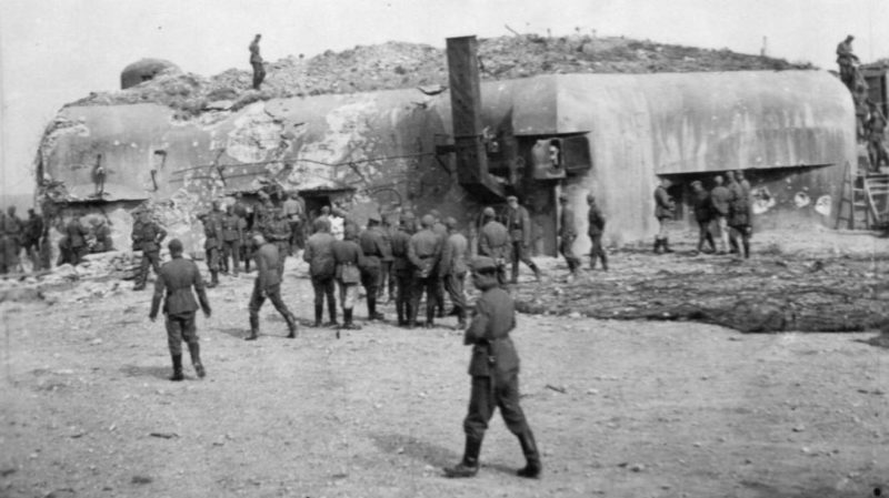 Боевой блок №1 форта «Welschof» после боя. Июнь 1940 г.