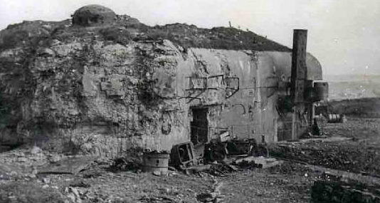 Боевой блок №1 форта «Welschof» после боя. Июнь 1940 г. 