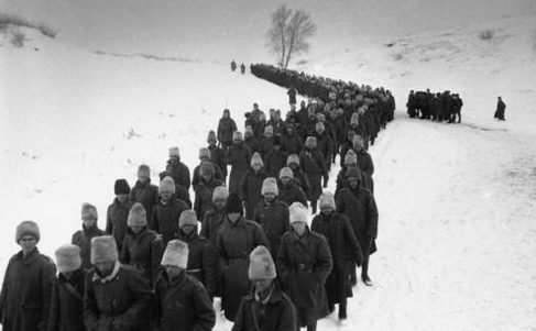Румынские военнопленные из Сталинградского котла. Декабрь 1942 г.