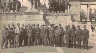 Румынские солдаты в Будапеште. 1945 г. 