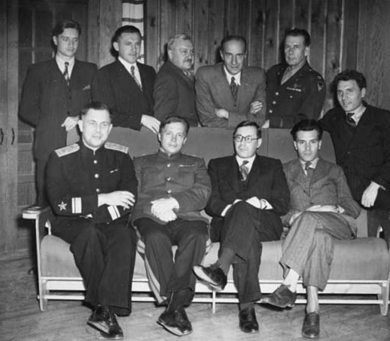 Советская делегация на конференции.