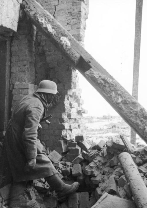 Немецкие войска в обороне. Январь 1942 г.