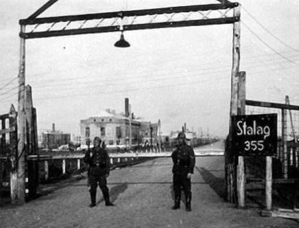 Концлагерь «Шталаг 355», в котором погибло свыше 60 тысяч советских военнопленных. 1942 г. 
