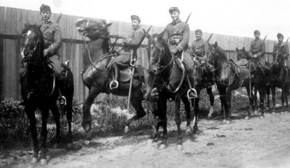 Венгерские кавалеристы.