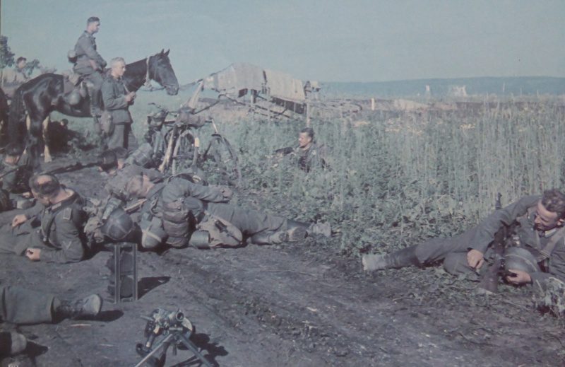 Немцы на привале. Июль 1942 г.