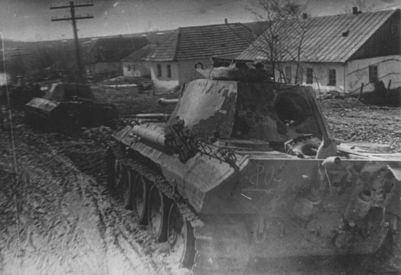 Немецкие танки в Проскурове. Март 1944 г.