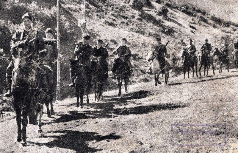 Греческая кавалерия в горах. 1941 г.