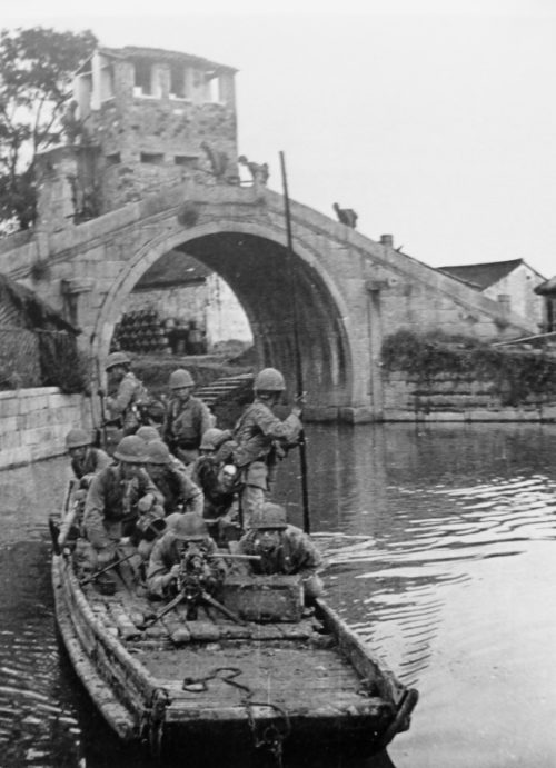 Японские солдаты в районе китайского города Ханчжоу. Апрель 1941 г.