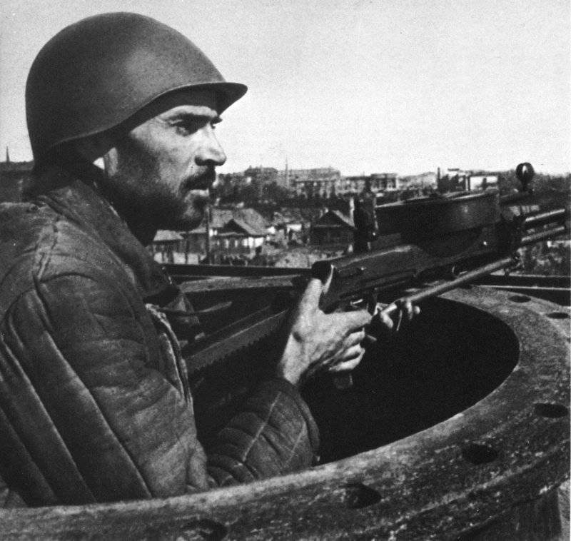 Красноармейцы в обороне. 1942 г.