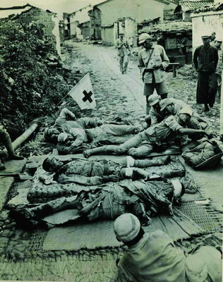 Раненные солдаты. Провинция Гуанси, 1944 г. 