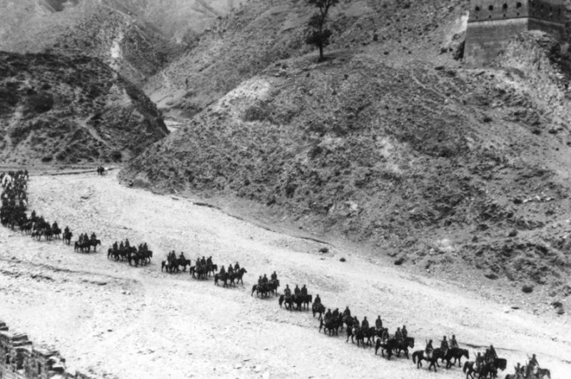 Японская 8-я армия у Великой китайской стены. 1937 г.