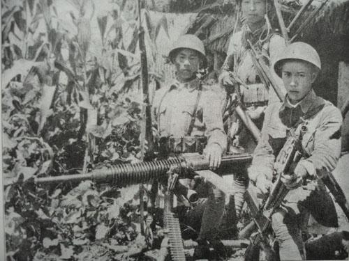 Пулеметный расчет. Провинция Шаньдун, 1938 г. 