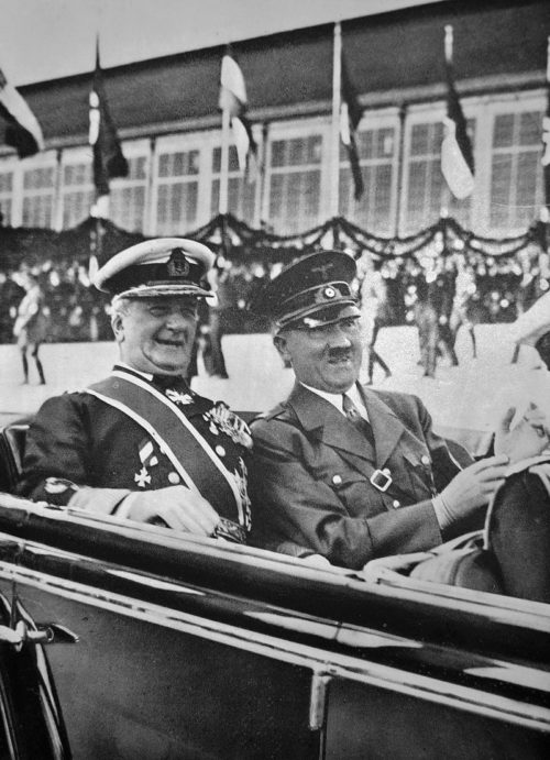 Адмирал Хорти во время визита к Гитлеру. Берлин, май 1938 г.