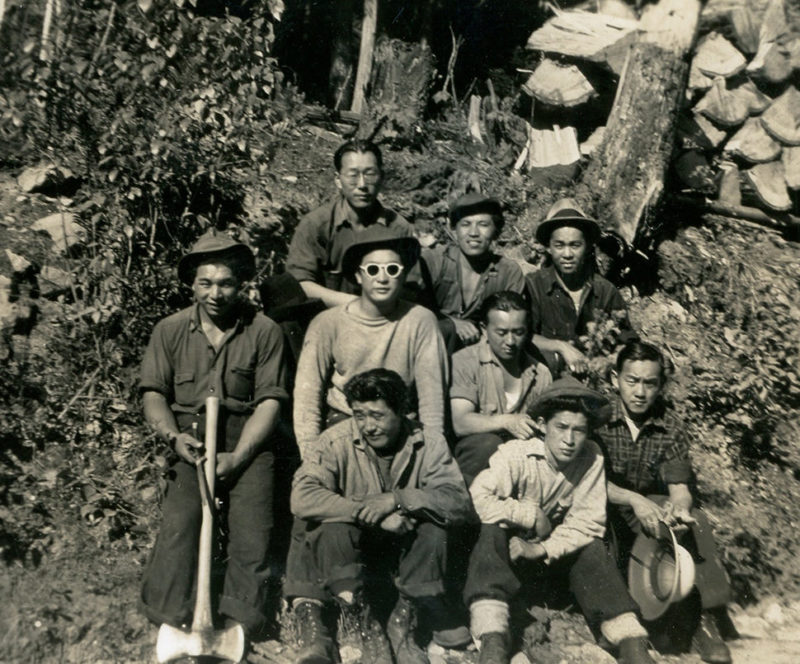 Японские лесорубы в лагере Тафт-роуд. Июль 1942 г.