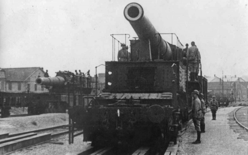 Французское 340-мм орудие на железнодорожном транспортере. 1939 г. 