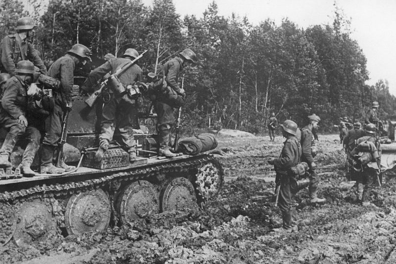Немецкие войска в обороне.